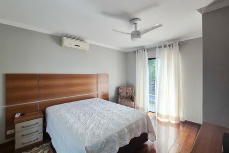 Casa à venda com 250m², 3 quartos e 5 vagas Casa à venda com 250m², 3 quartos e 5 vagasSuíte 1