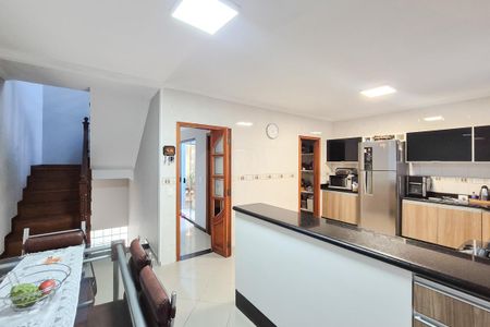 Casa à venda com 250m², 3 quartos e 5 vagas Casa à venda com 250m², 3 quartos e 5 vagasCozinha