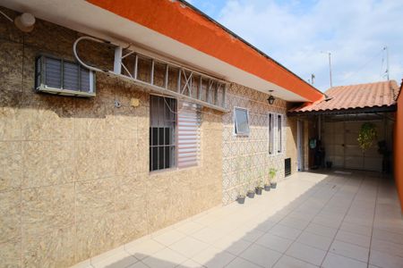 Casa à venda com 100m², 3 quartos e 4 vagasQuintal e Espaço Gourmet