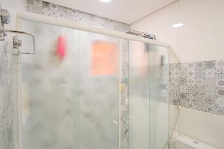 Casa à venda com 100m², 3 quartos e 4 vagasBanheiro da Suíte