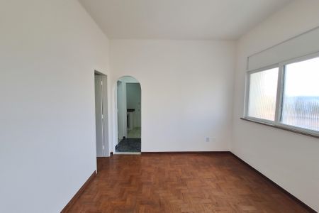 Sala de apartamento para alugar com 2 quartos, 63m² em Jd Vinte E Cinco de Agosto, Duque de Caxias