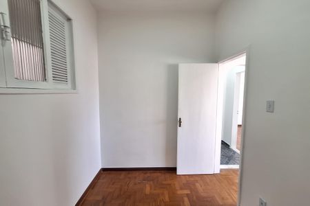 Quarto de apartamento para alugar com 2 quartos, 63m² em Jd Vinte E Cinco de Agosto, Duque de Caxias