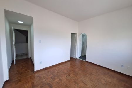 Sala de apartamento para alugar com 2 quartos, 63m² em Jd Vinte E Cinco de Agosto, Duque de Caxias