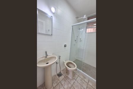 Apartamento para alugar com 63m², 2 quartos e sem vagaBanheiro