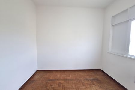 Quarto 2 de apartamento para alugar com 2 quartos, 63m² em Jd Vinte E Cinco de Agosto, Duque de Caxias