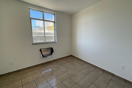 Quarto de apartamento para alugar com 2 quartos, 63m² em Jardim Vinte E Cinco de Agosto, Duque de Caxias