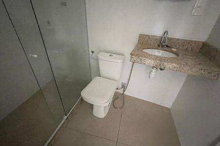 Apartamento para alugar com 63m², 2 quartos e sem vaga Apartamento para alugar com 63m², 2 quartos e sem vagaBanheiro