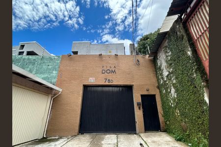 Casa de condomínio para alugar com 35m², 1 quarto e sem vaga Casa de condomínio para alugar com 35m², 1 quarto e sem vagaFachada