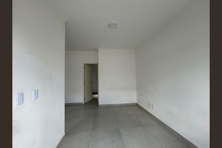 Casa de condomínio para alugar com 35m², 1 quarto e sem vaga Casa de condomínio para alugar com 35m², 1 quarto e sem vagaSala