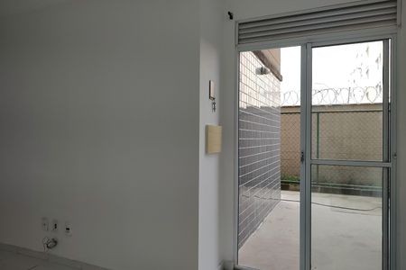 Apartamento para alugar com 47m², 2 quartos e 1 vagaSala