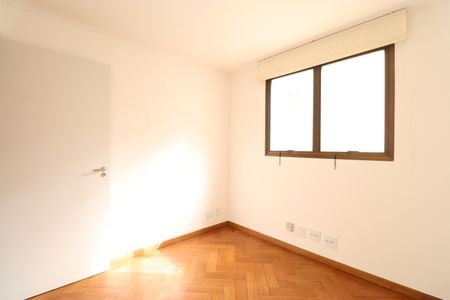 Apartamento à venda com 160m², 4 quartos e 2 vagasQuarto 1