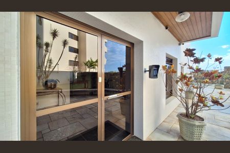 Apartamento à venda com 160m², 4 quartos e 2 vagasEntrada