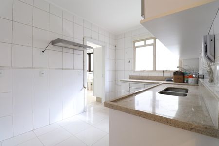Apartamento à venda com 160m², 4 quartos e 2 vagasCozinha