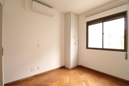 Apartamento à venda com 160m², 4 quartos e 2 vagasSuíte 1