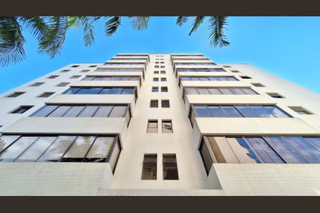 Apartamento à venda com 160m², 4 quartos e 2 vagasFachada