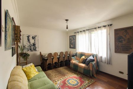 Apartamento para alugar com 110m², 3 quartos e 1 vaga Apartamento para alugar com 110m², 3 quartos e 1 vagaSala