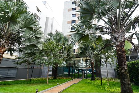 Apartamento à venda com 120m², 2 quartos e 3 vagasFachada 