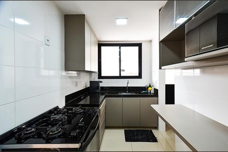 Apartamento à venda com 120m², 2 quartos e 3 vagasCozinha