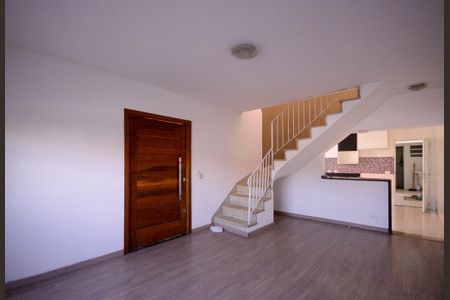 Sala  de casa para alugar com 3 quartos, 120m² em Vila Santo Estefano, São Paulo