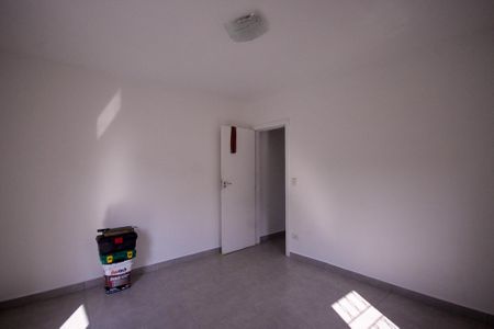 Quarto 2 de casa para alugar com 3 quartos, 120m² em Vila Santo Estefano, São Paulo