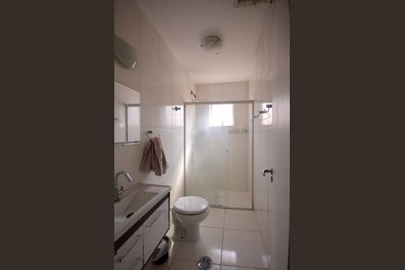 Casa à venda com 120m², 3 quartos e 2 vagasBanheiro 