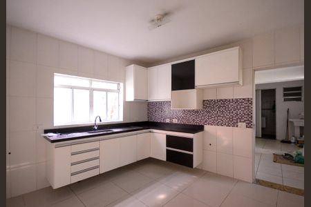 Casa à venda com 120m², 3 quartos e 2 vagasCozinha 