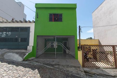 Casa à venda com 210m², 3 quartos e 2 vagasFachada