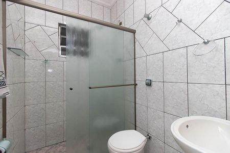 Casa à venda com 210m², 3 quartos e 2 vagasBanheiro