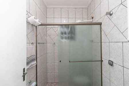 Casa à venda com 210m², 3 quartos e 2 vagasBanheiro