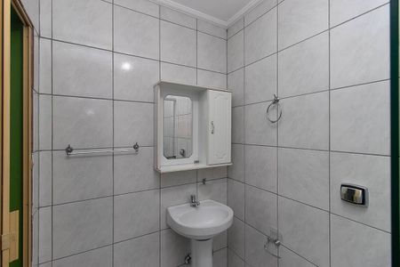 Casa à venda com 210m², 3 quartos e 2 vagasBanheiro da Suíte 2