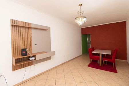 Casa à venda com 210m², 3 quartos e 2 vagasSala