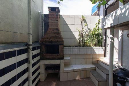 Casa à venda com 210m², 3 quartos e 2 vagasChurrasqueira