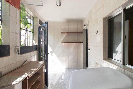 Casa à venda com 210m², 3 quartos e 2 vagasÁrea de Serviço