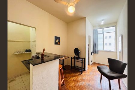 Apartamento para alugar com 1 quarto, 37m² em Copacabana, Rio de Janeiro