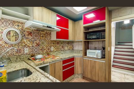 Casa à venda com 100m², 2 quartos e 1 vaga Casa à venda com 100m², 2 quartos e 1 vagaCozinha