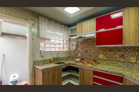 Casa à venda com 100m², 2 quartos e 1 vaga Casa à venda com 100m², 2 quartos e 1 vagaCozinha