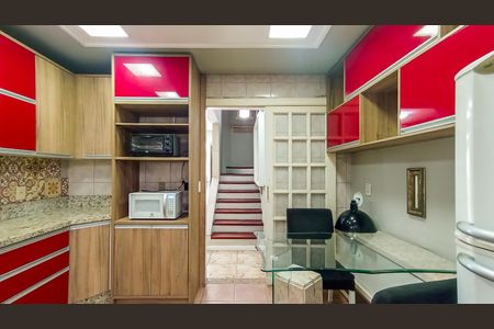 Casa à venda com 100m², 2 quartos e 1 vaga Casa à venda com 100m², 2 quartos e 1 vagaCozinha