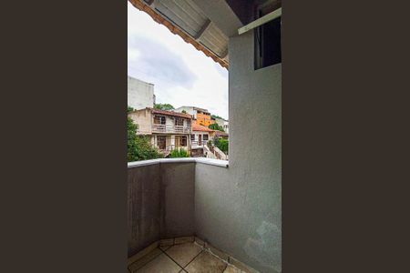 Casa à venda com 100m², 2 quartos e 1 vaga Casa à venda com 100m², 2 quartos e 1 vagaSacada