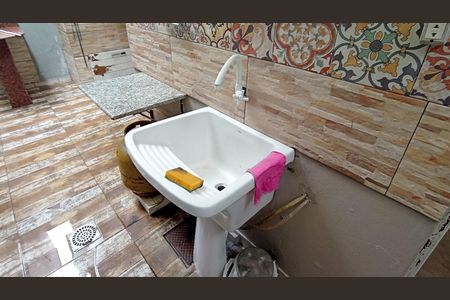Casa à venda com 100m², 2 quartos e 1 vaga Casa à venda com 100m², 2 quartos e 1 vagaÁrea de Serviço