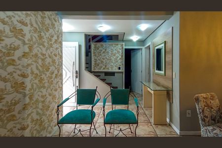 Sala  de casa à venda com 2 quartos, 100m² em Cavalhada, Porto Alegre