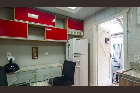 Casa à venda com 100m², 2 quartos e 1 vaga Casa à venda com 100m², 2 quartos e 1 vagaCozinha