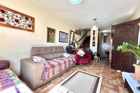 Casa à venda com 180m², 3 quartos e 2 vagasSala