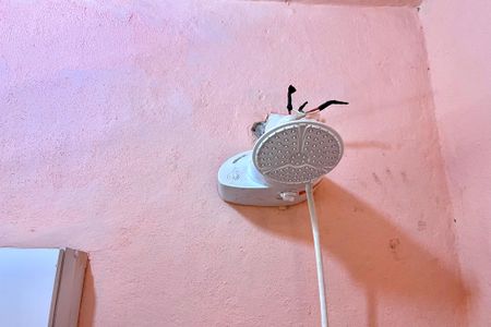 Casa à venda com 180m², 3 quartos e 2 vagasFundos