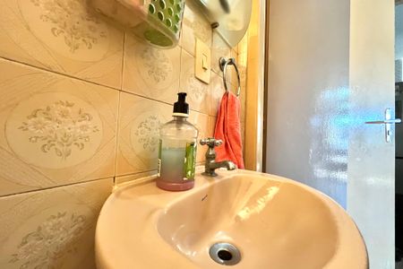 Casa à venda com 180m², 3 quartos e 2 vagasLavabo