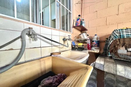 Casa à venda com 180m², 3 quartos e 2 vagasÁrea de Serviço