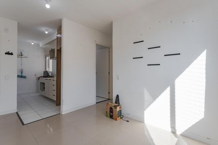 Sala de apartamento para alugar com 2 quartos, 40m² em Rubem Berta, Porto Alegre
