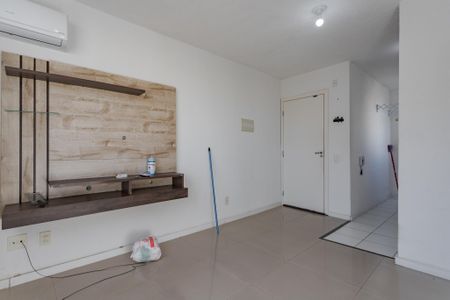Sala de apartamento para alugar com 2 quartos, 40m² em Rubem Berta, Porto Alegre