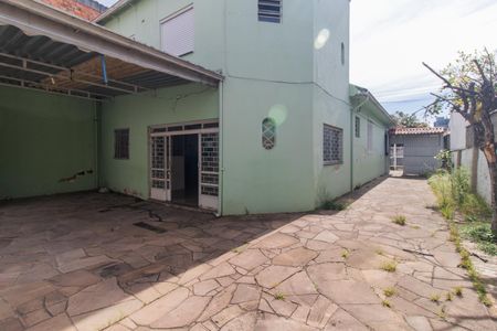 Casa para alugar com 300m², 3 quartos e 5 vagasQuintal