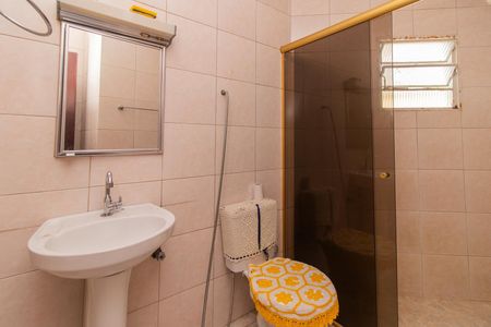 Casa para alugar com 300m², 3 quartos e 5 vagasBanheiro 1