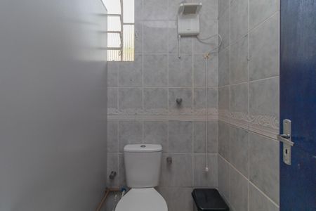 Casa para alugar com 300m², 3 quartos e 5 vagasBanheiro 2